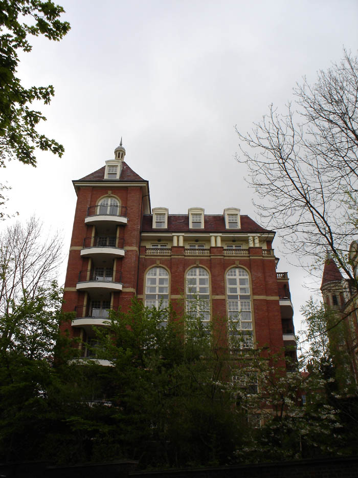 Apartments around Hampstead